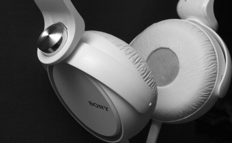 Sony Noise Cancelling Headphones